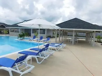 Ocho Rios Villa At Coolshade Priory 3*,